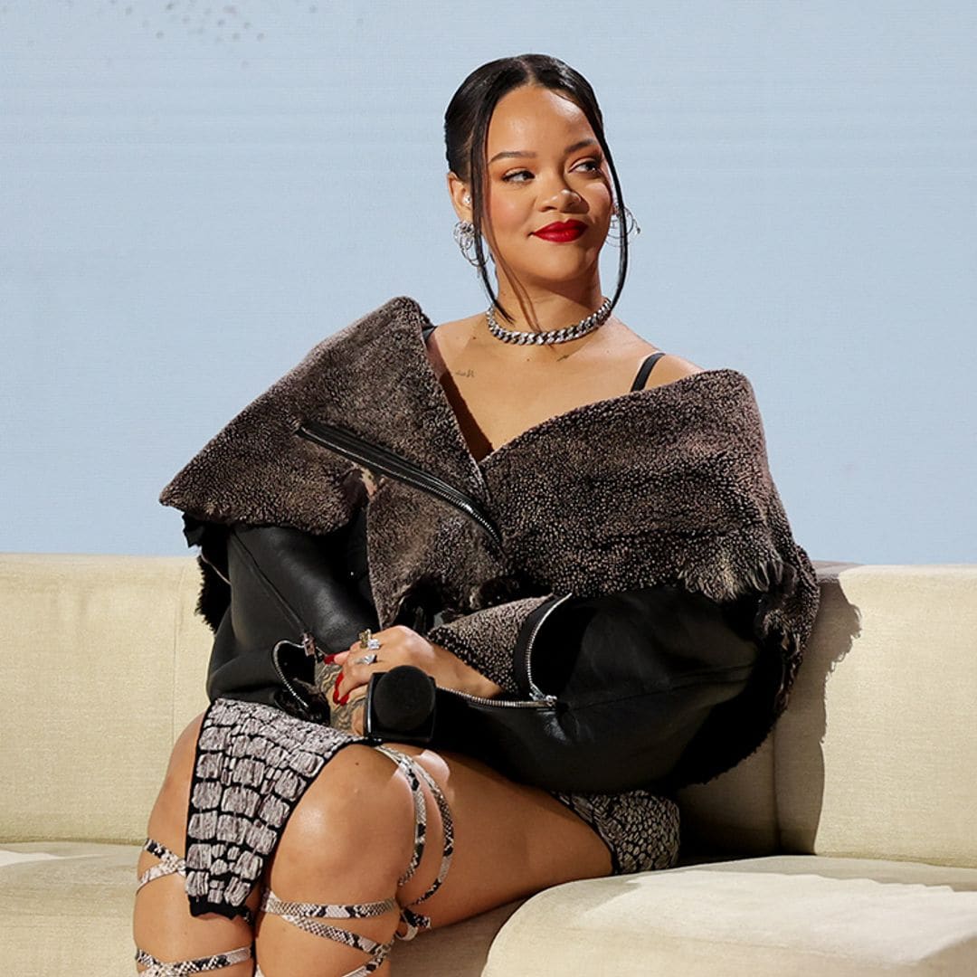 Rihanna reaparece a unos días de la Super Bowl con su look más rompedor