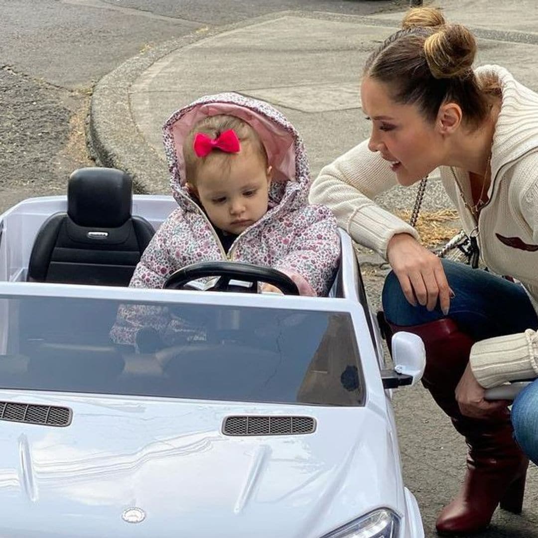 ¡A toda velocidad! Tienes que ver el mini auto de lujo de la hija de Marlene Favela