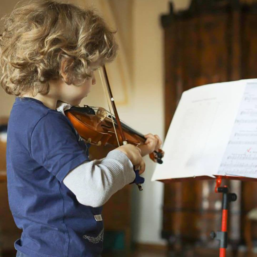 ¿Sabías que tocar un instrumento aumenta el cociente intelectual de los niños?