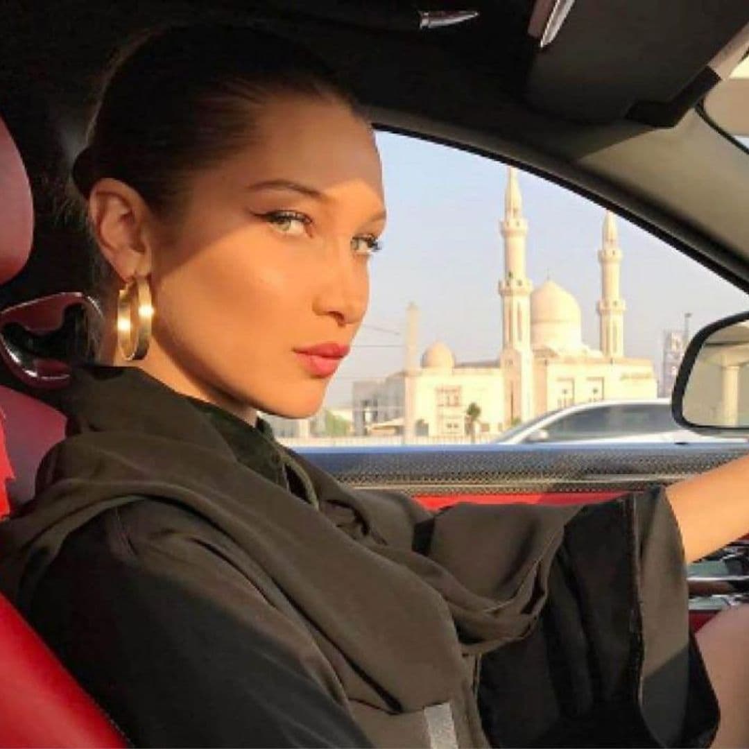 Los trucos de maquillaje con los que Bella Hadid se prepara en el coche ¡en menos de 5 minutos!