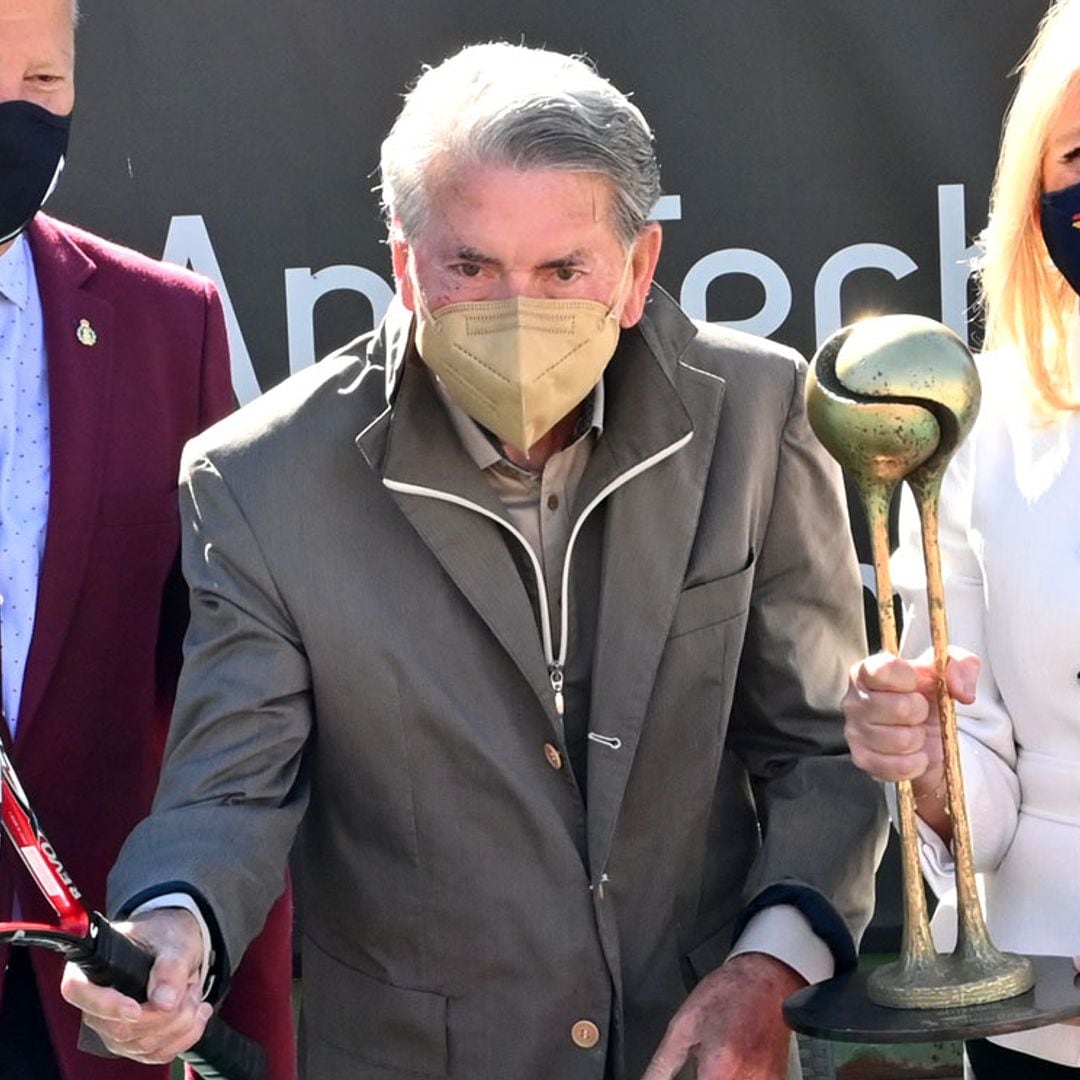 Manolo Santana, en la presentación de un torneo en Marbella tras las preocupantes noticias sobre su salud