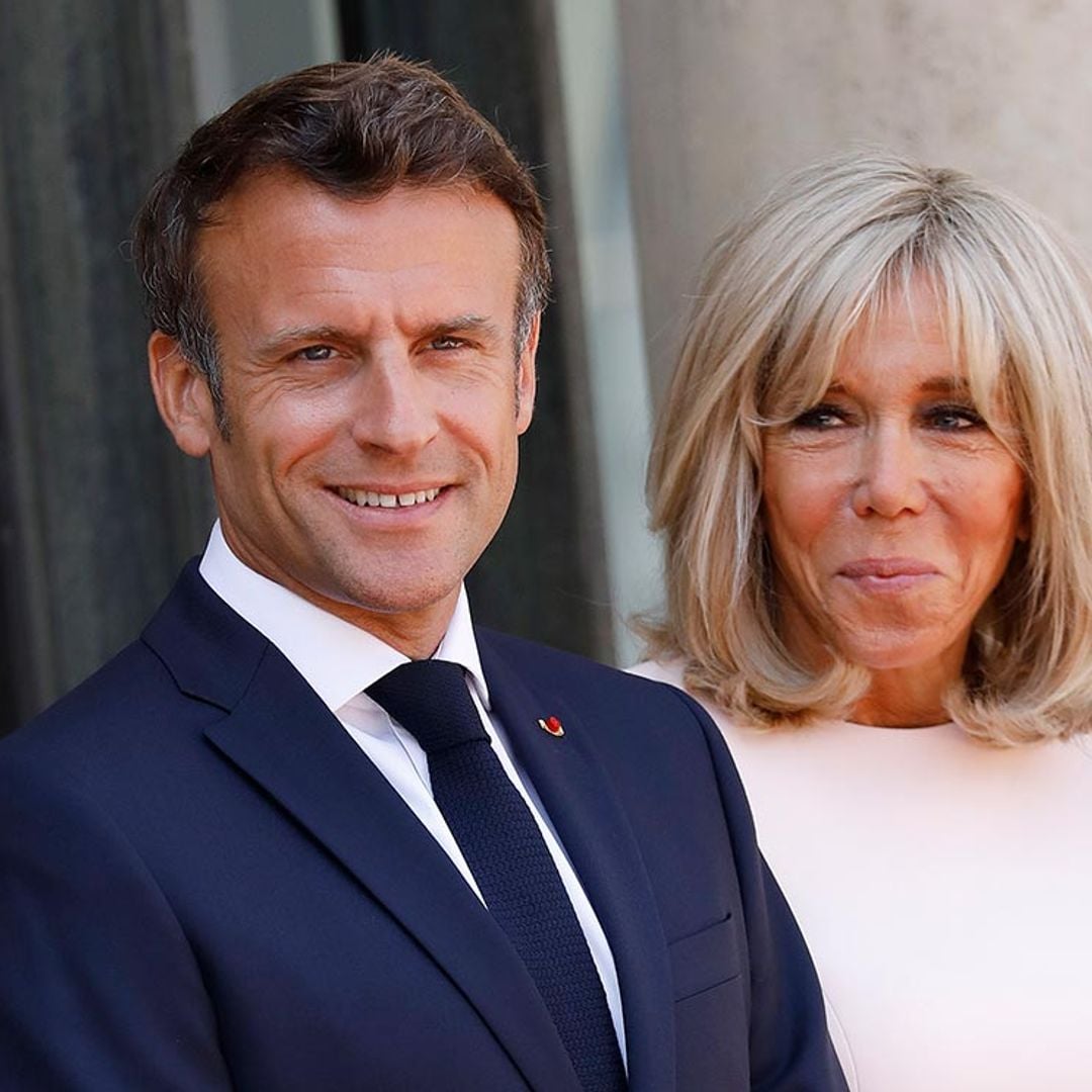 Brigitte Macron habla del huracán que desató su noviazgo con Emmanuel Macron, 25 años menor que ella