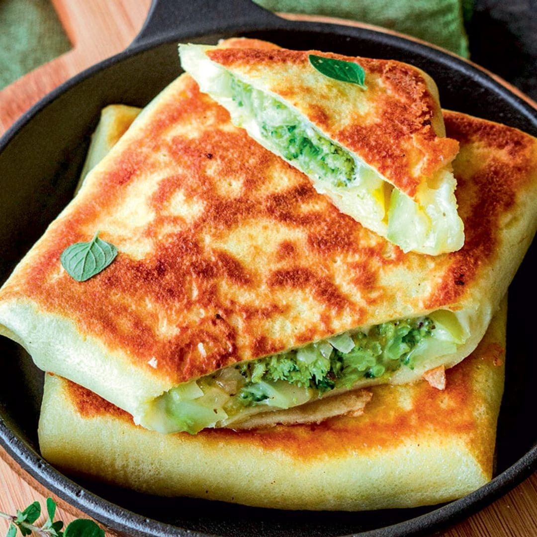 'Pancakes' rellenos de brócoli y queso