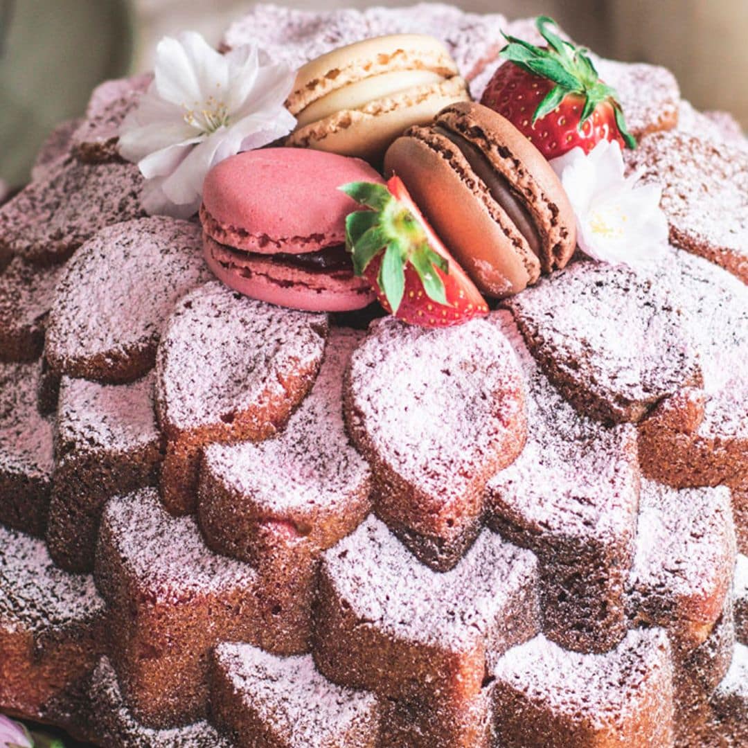 'Bundt cake' de chocolate y fresa