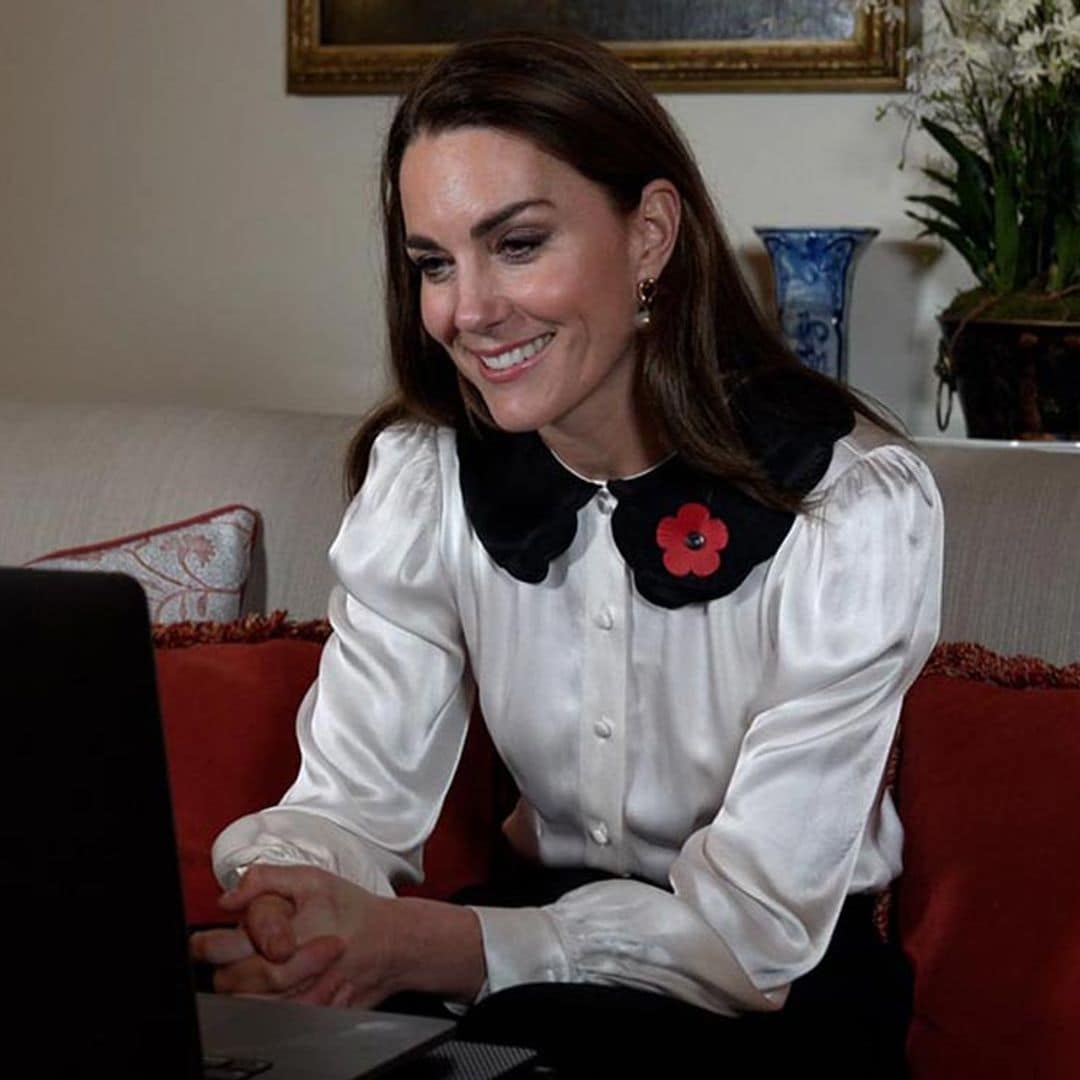 Kate Middleton, pura tendencia con su nueva blusa 'Boo'