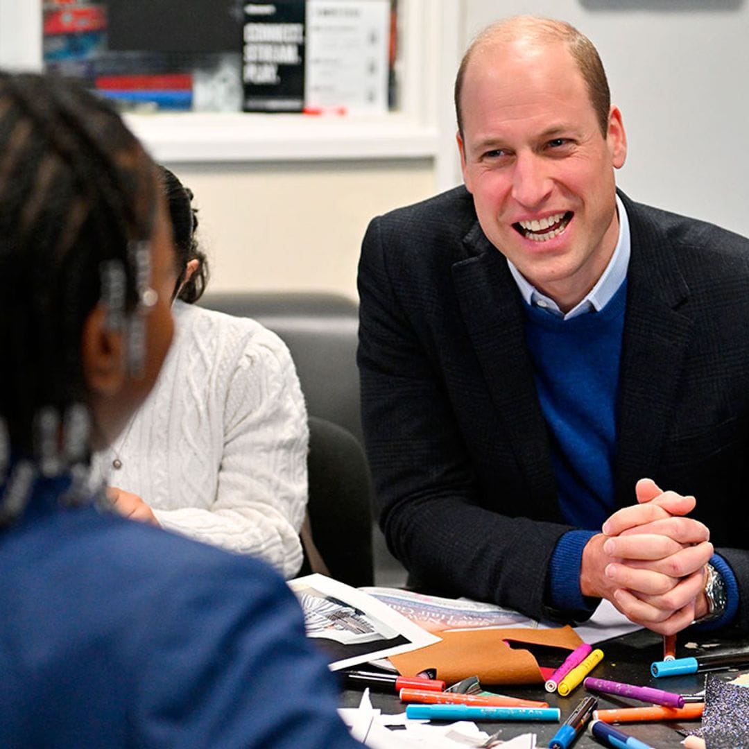 Aquí no ha pasado nada, el Príncipe William es todo sonrisas tras los señalamientos en el libro sobre Harry