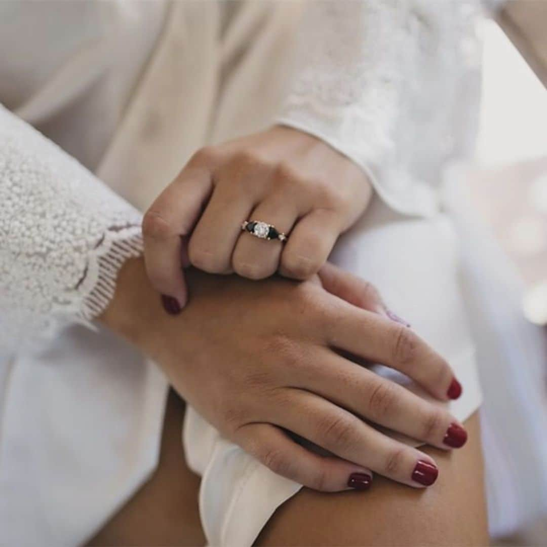 Anillos de compromiso a medida: la opción de las novias más exigentes