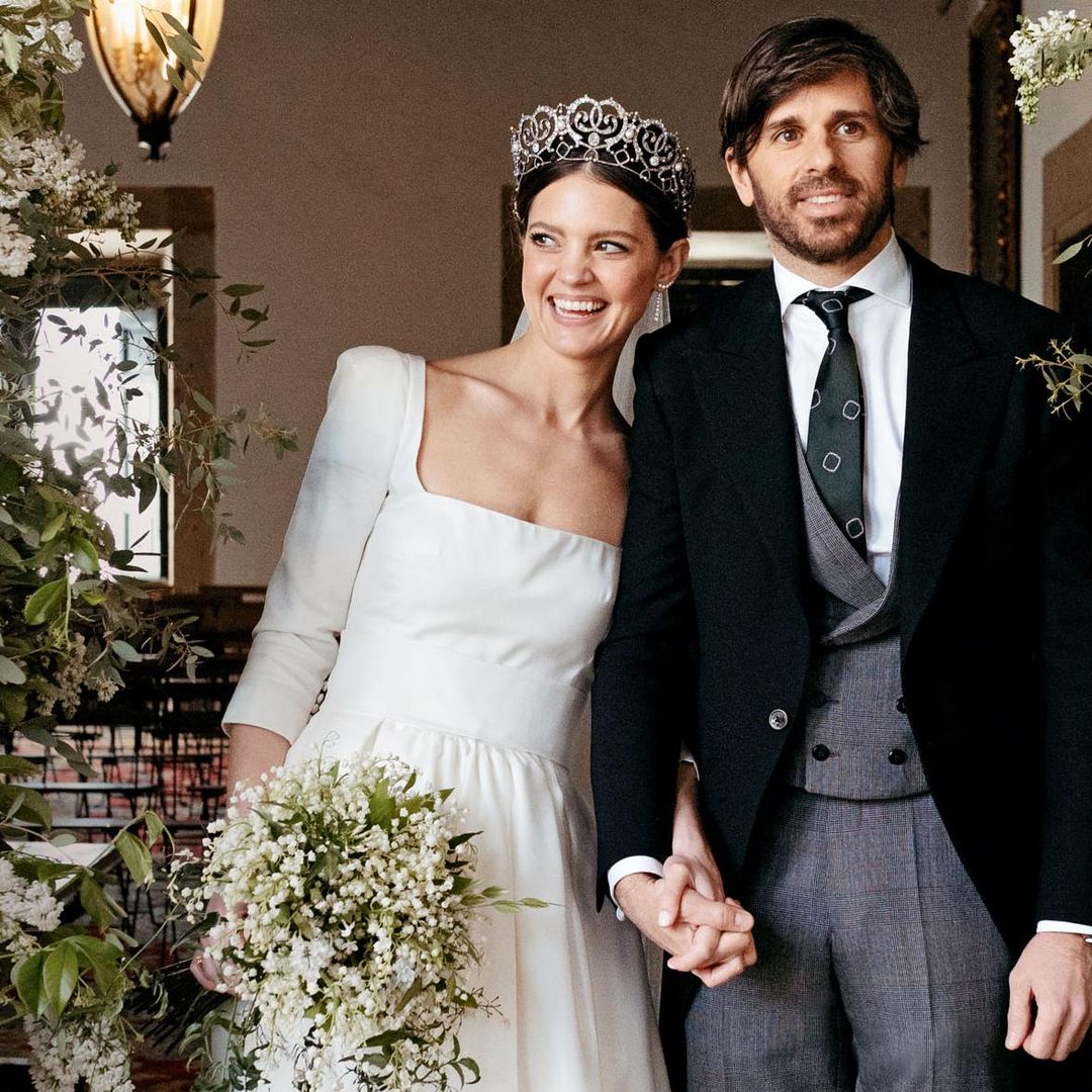 Isabelle Junot y Álvaro Falcó, todas las imágenes y los detalles de la romántica y elegante boda de los marqueses de Cubas