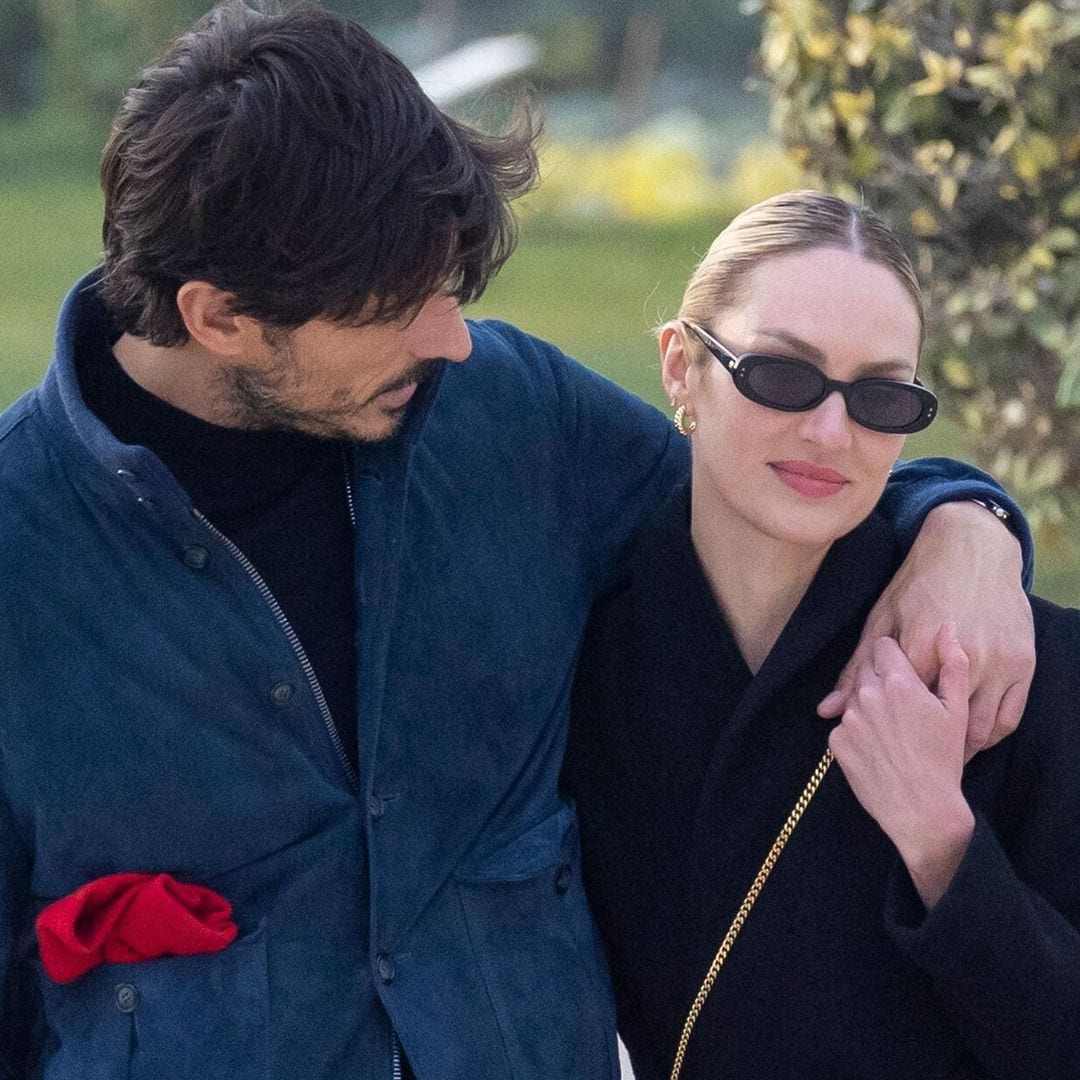 Candice Swanepoel, el estilo ‘comfy’ de la ‘top’ descubierta en un mercado de las pulgas que ha conquistado a Andrés Velencoso