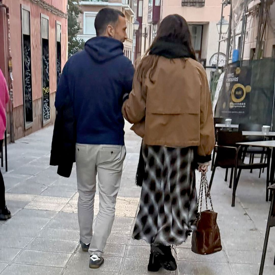 Sara Carbonero, paseando con José Luis Cabrera