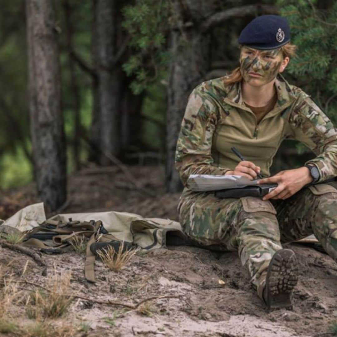 Elisabeth de los belgas acaba su entrenamiento militar y prestará juramento en otoño