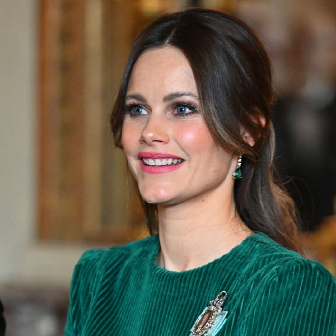 Sofia de Suecia arriesga con un vestido de gala en pana que recuerda a Kate Middleton