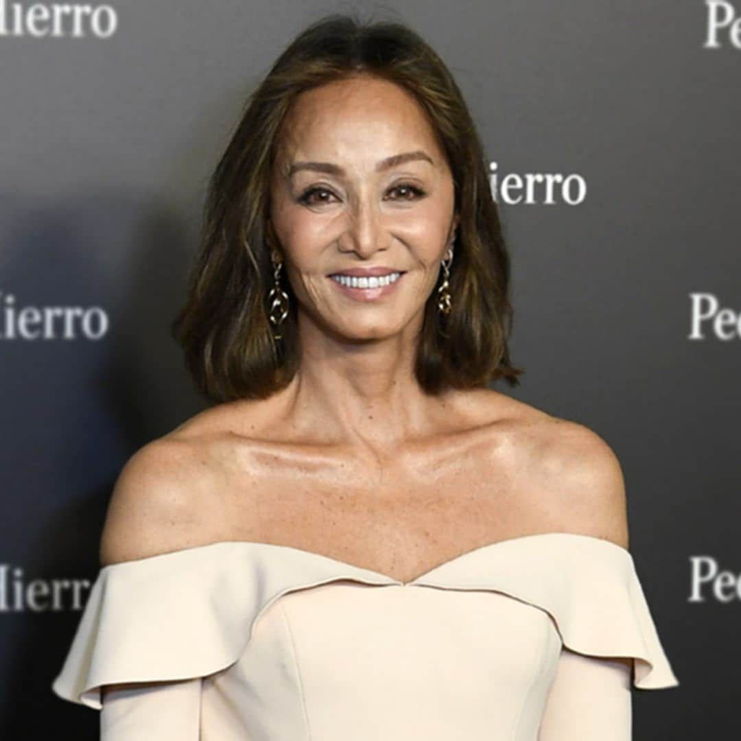 La reacción de Isabel Preysler al ser preguntada por el 'look' de Belén Esteban el día de su boda