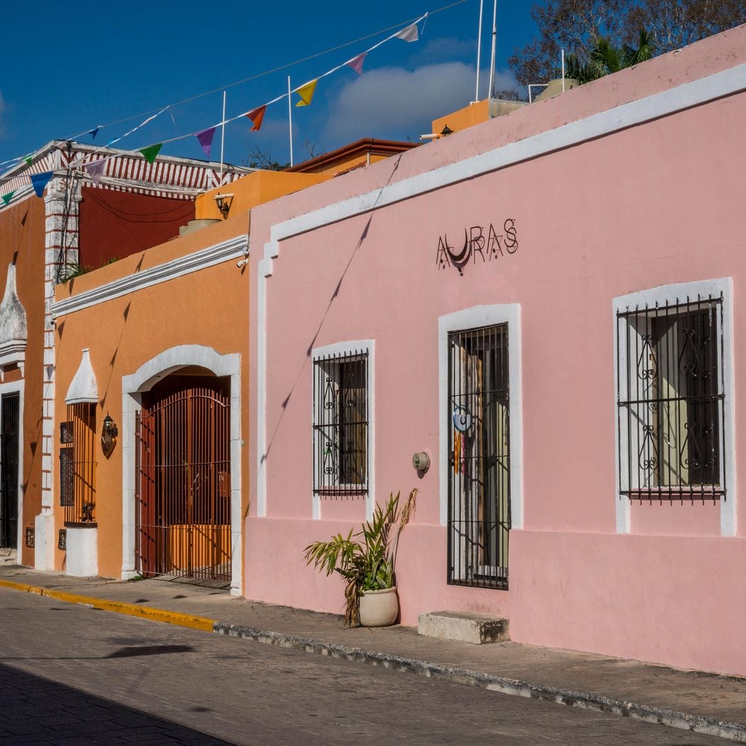 Herrmosas casas coloniales en la Calle de los Frailes, en Valladolid, México