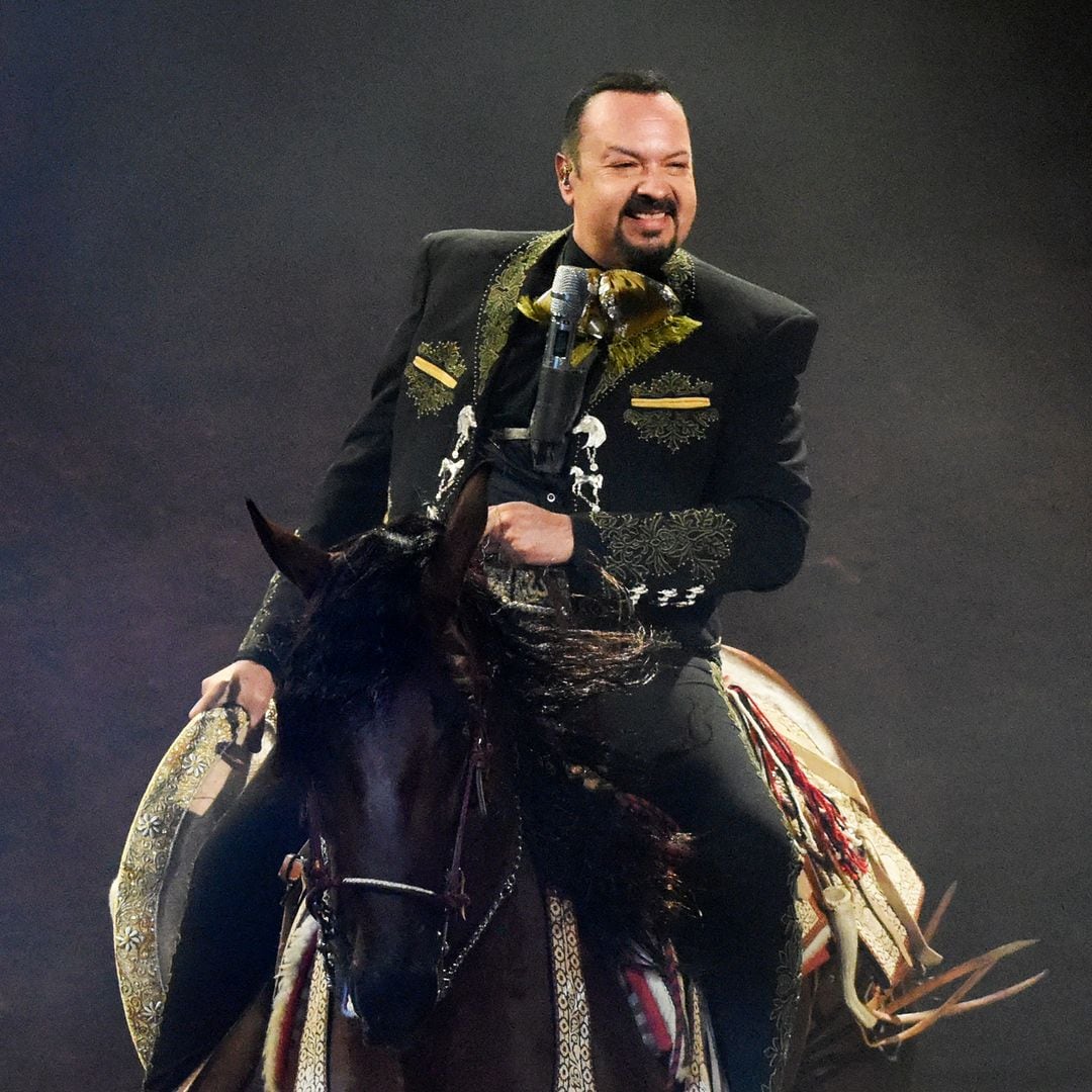 Pepe Aguilar sorprende a Enrique Ponce en su gran despedida de los ruedos