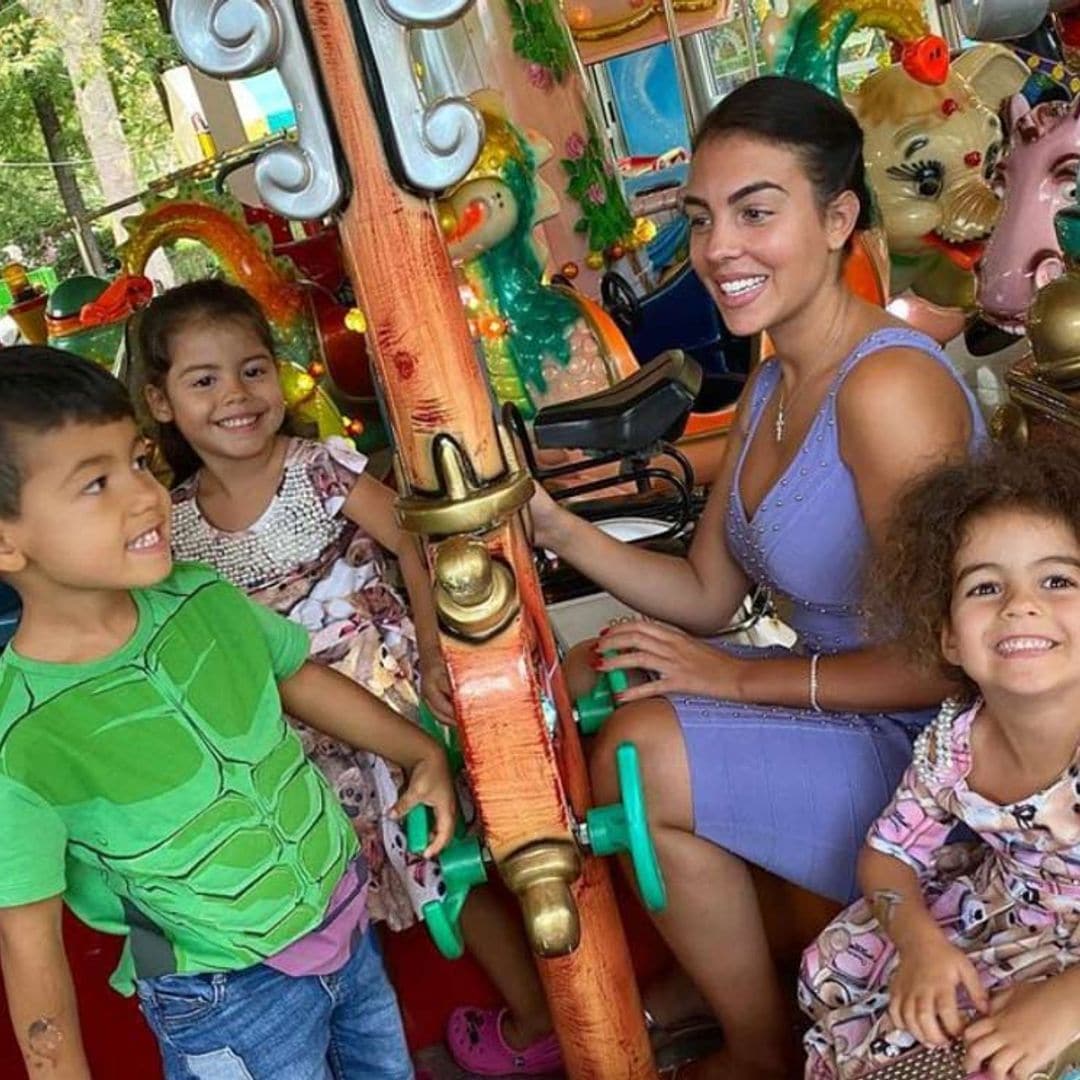 Georgina Rodríguez celebra su embarazo con un plan terroríficamente divertido junto a sus niños