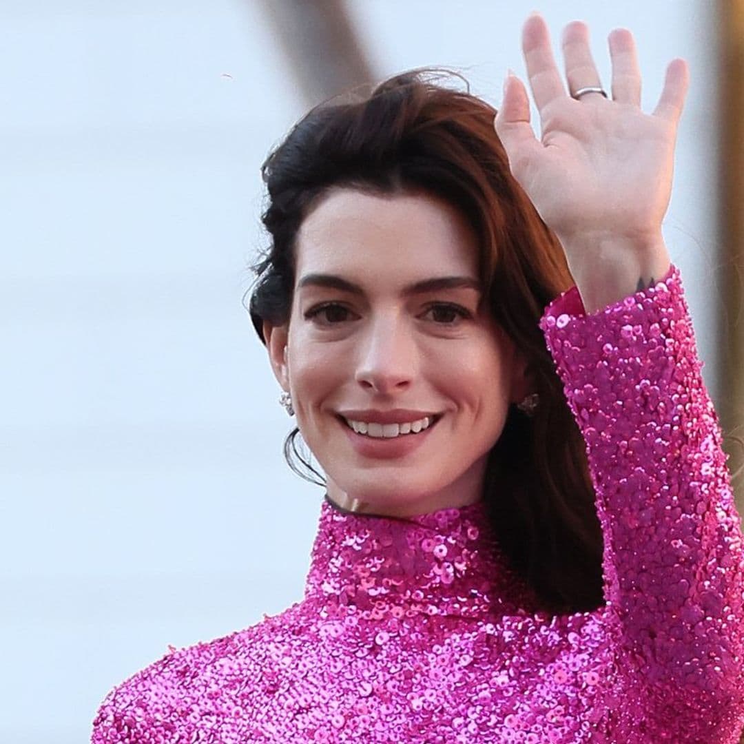 Descubre la película inspirada en Harry Styles que protagonizará Anne Hathaway