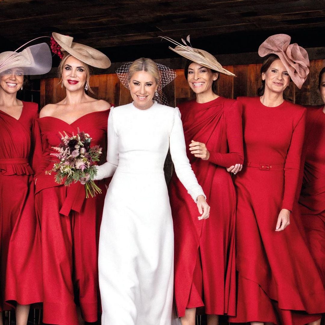 Damas de honor en rojo, la elección infalible de la novia más ‘chic’ del invierno, Cristina Reyes