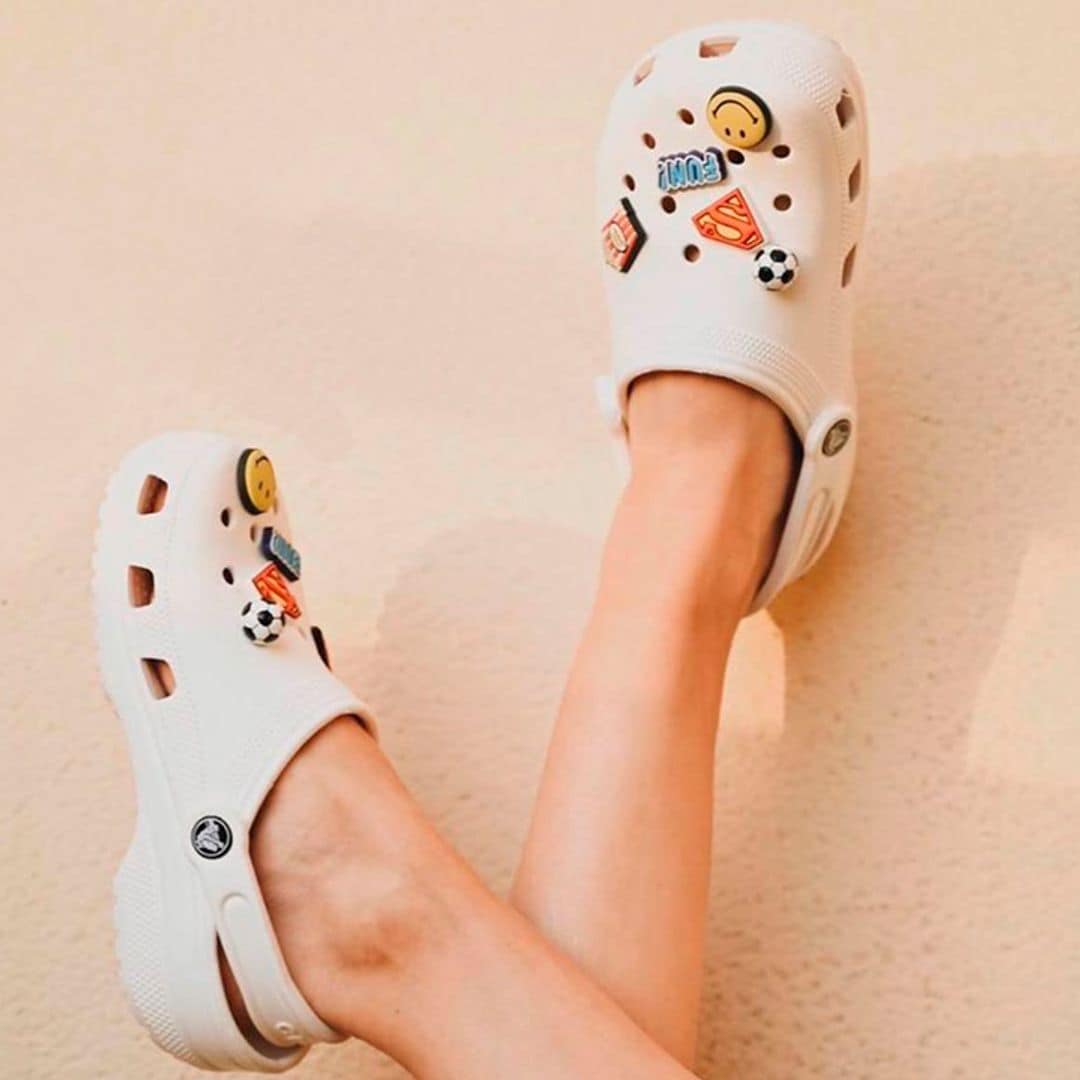 Hemos encontrado los zuecos crocs más buscados de Amazon y que serán tendencia este verano