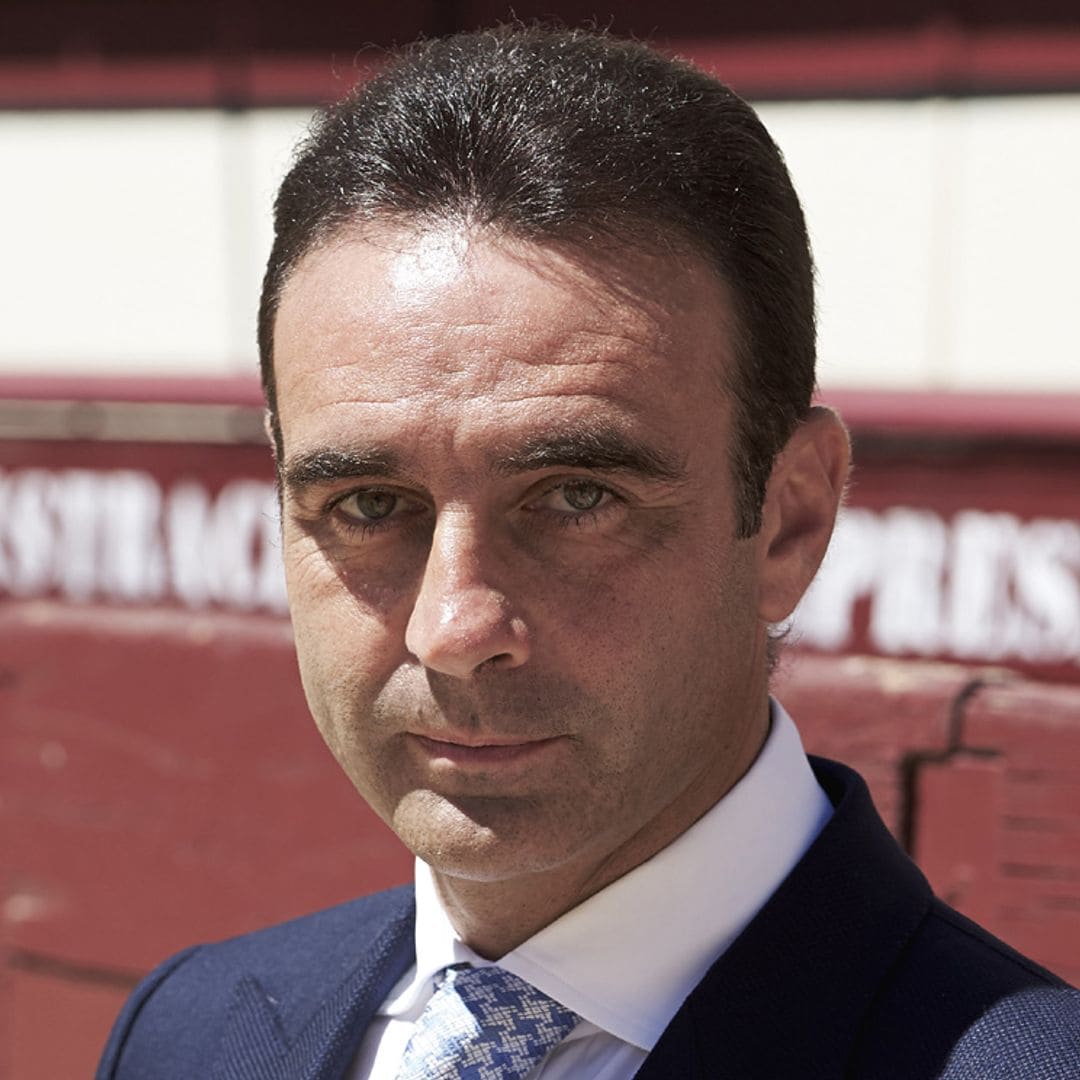 Enrique Ponce, cornada y grave lesión en Valencia