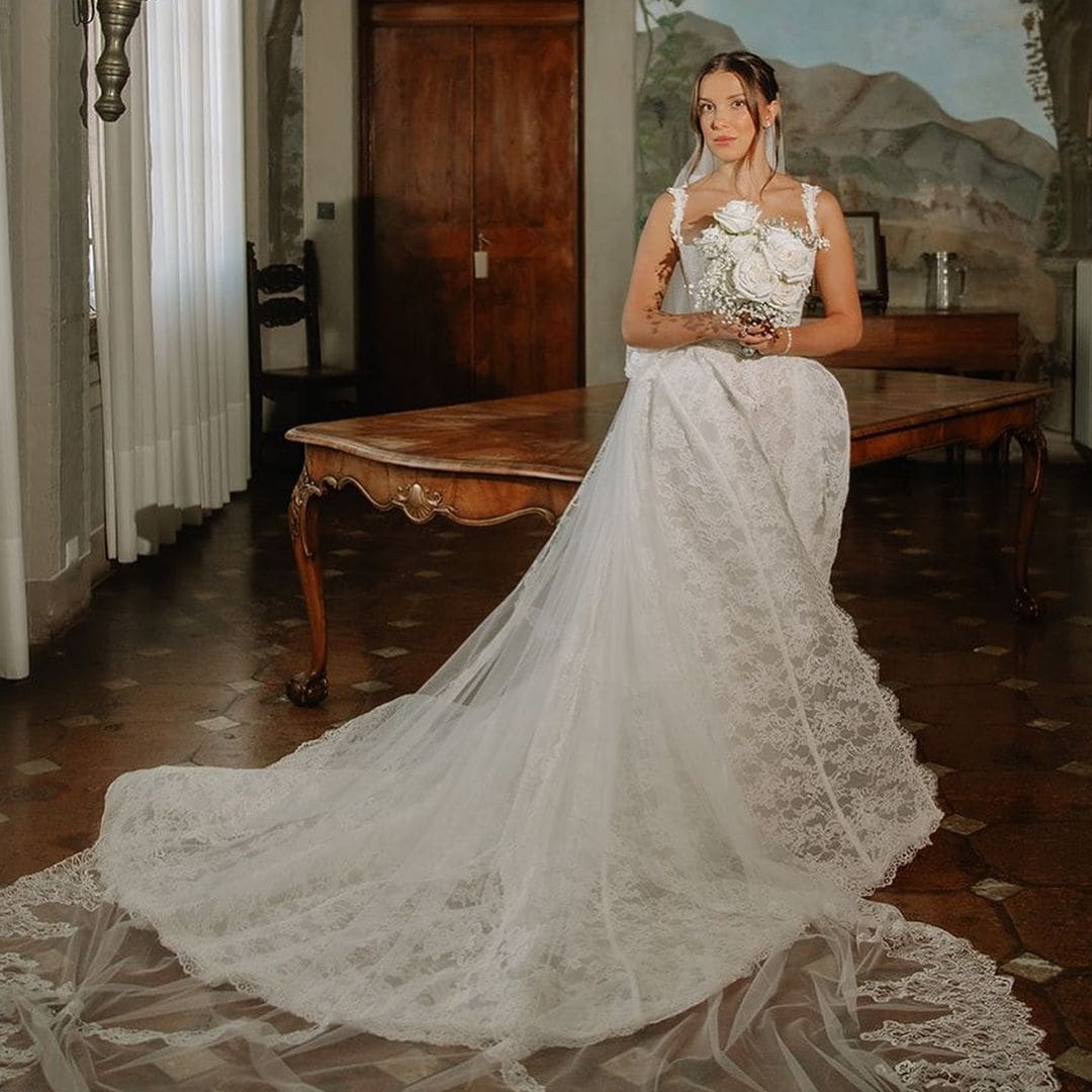 Millie Bobby Brown usó un vestido de Galia Lahav para su boda con Jake Bongiovi