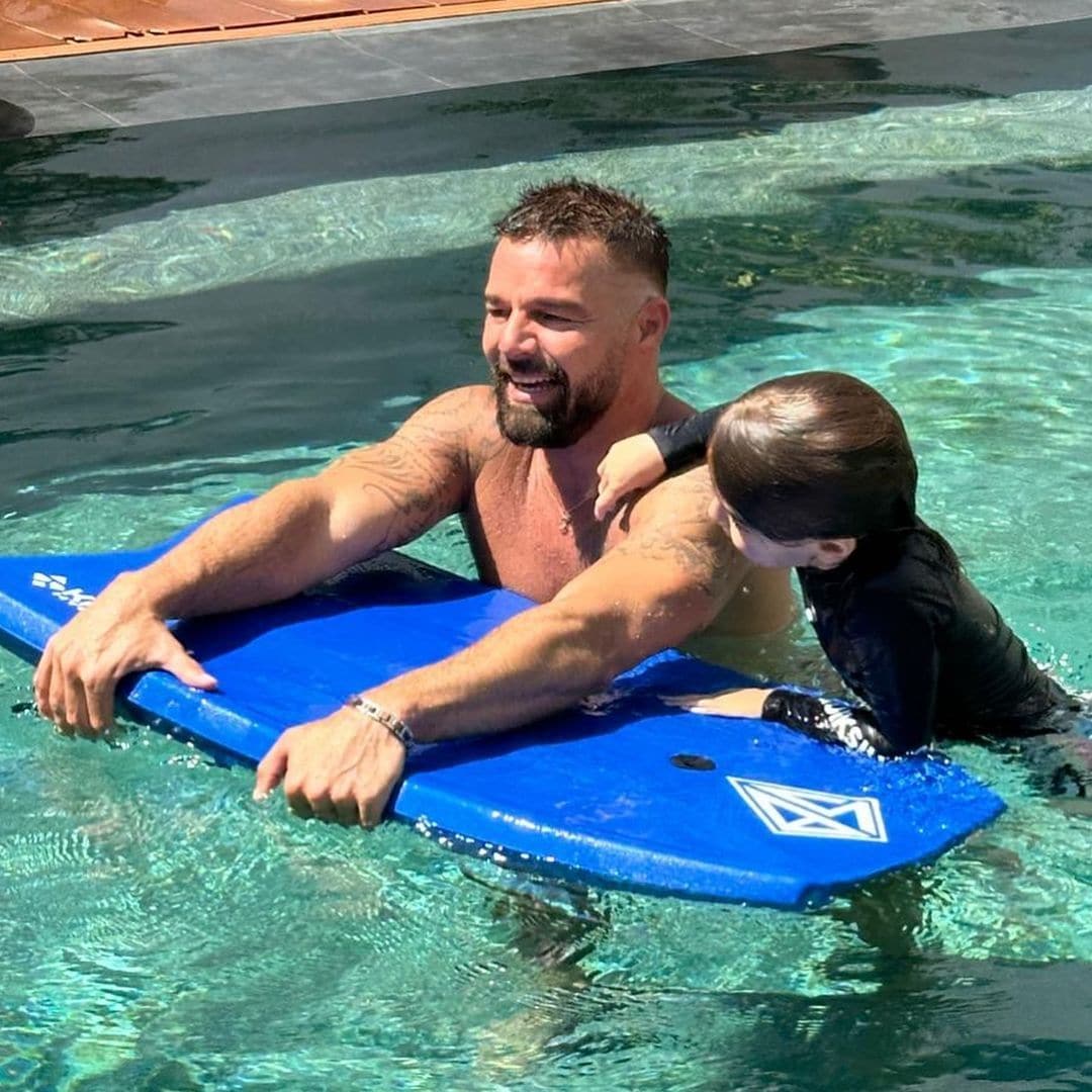 El hijo pequeño de Ricky Martin cumple 5 años convertido en un clon del cantante