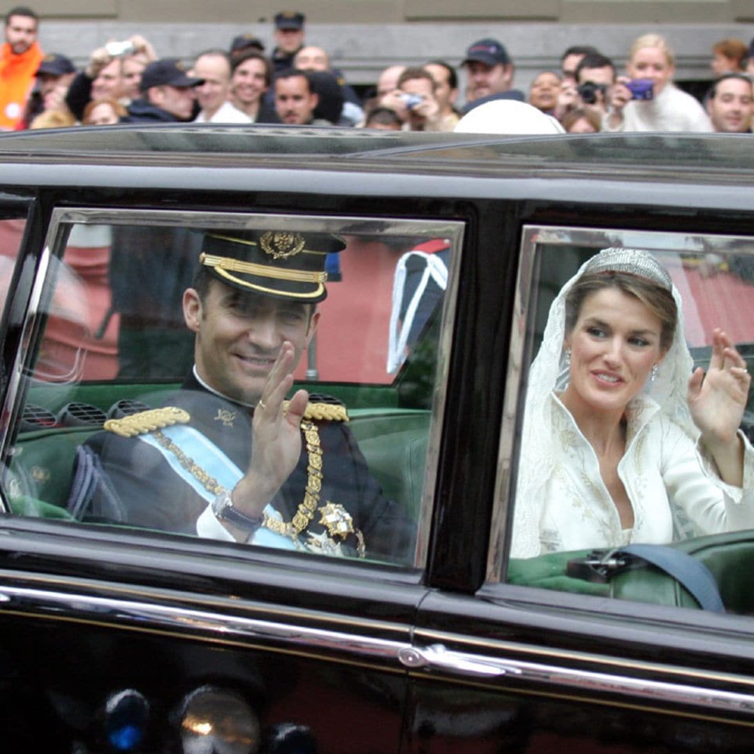 Un recorrido para la historia: las primeras imágenes de Felipe y Letizia como recién casados