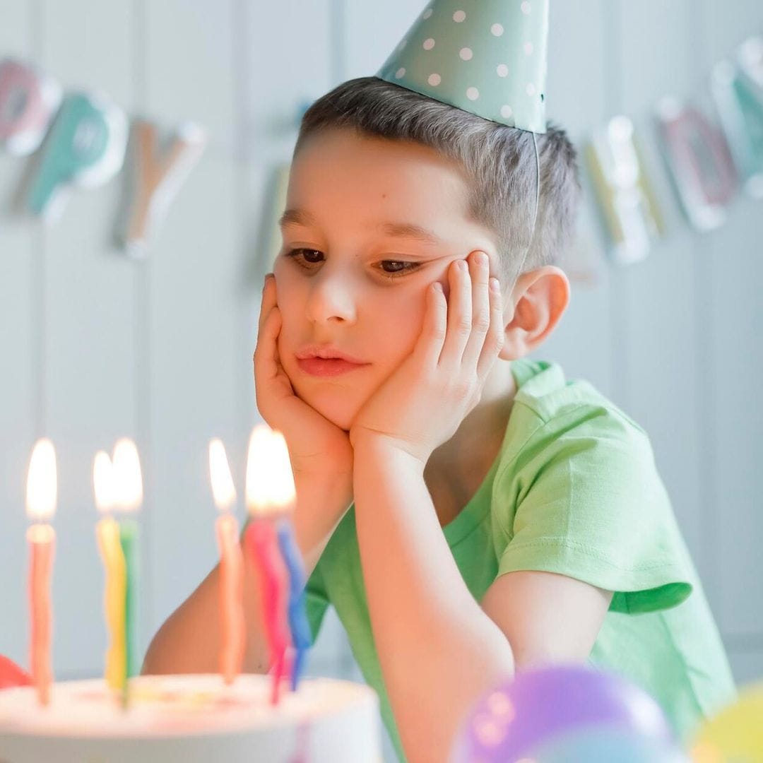 ‘A mi hijo no lo invitan a ningún cumpleaños‘: ¿qué hacer en estos casos?