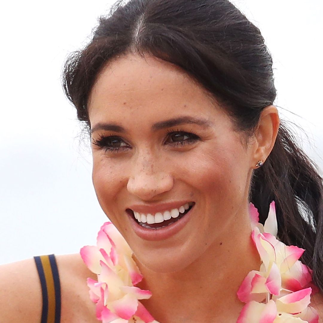 Actriz, duquesa y hasta calígrafa: todas las vidas de Meghan Markle en su 40 cumpleaños