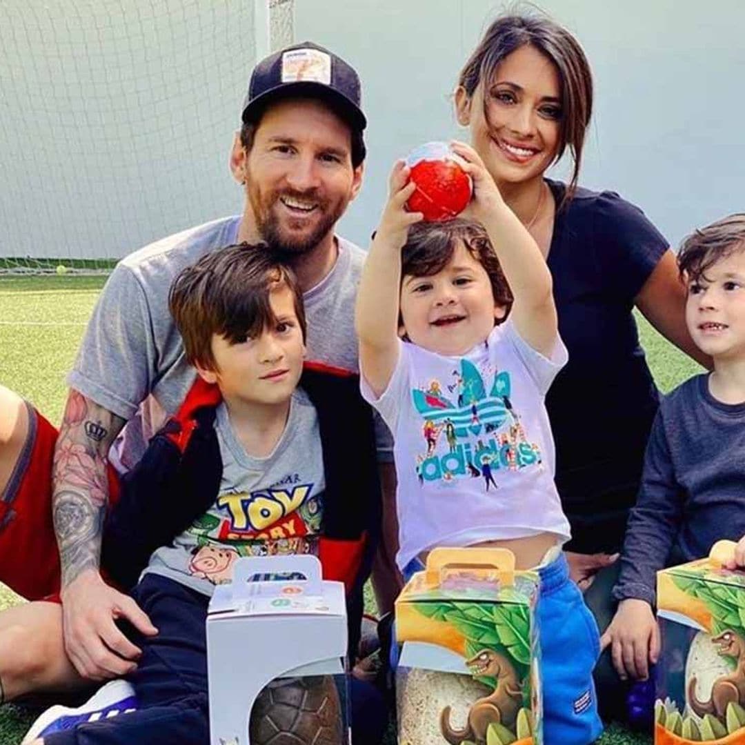 La original Pascua con huevos de dinosaurio de los hijos de Antonela Roccuzzo y Leo Messi