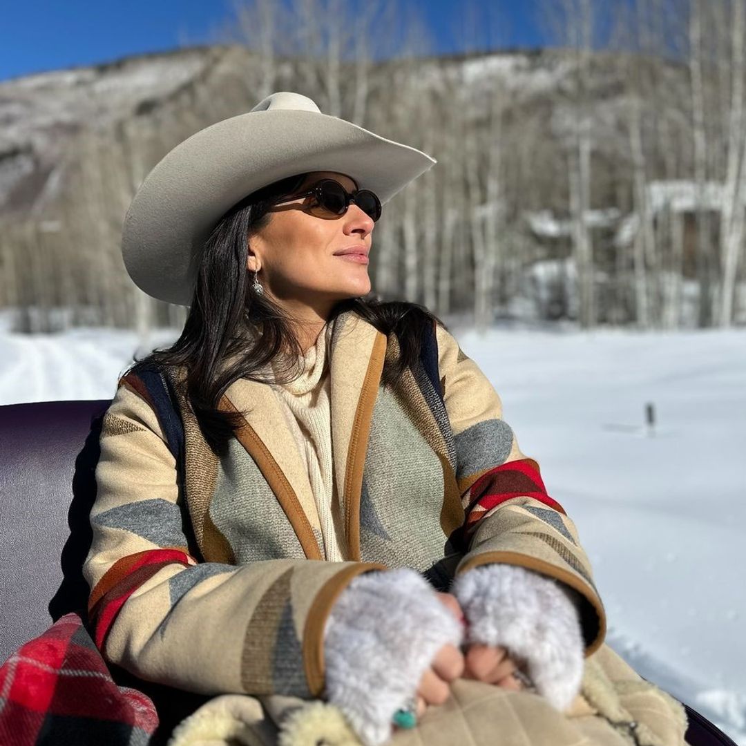 En medio de la dulce espera, Ana Brenda Contreras y su esposo disfrutan de un romántico viaje a Aspen