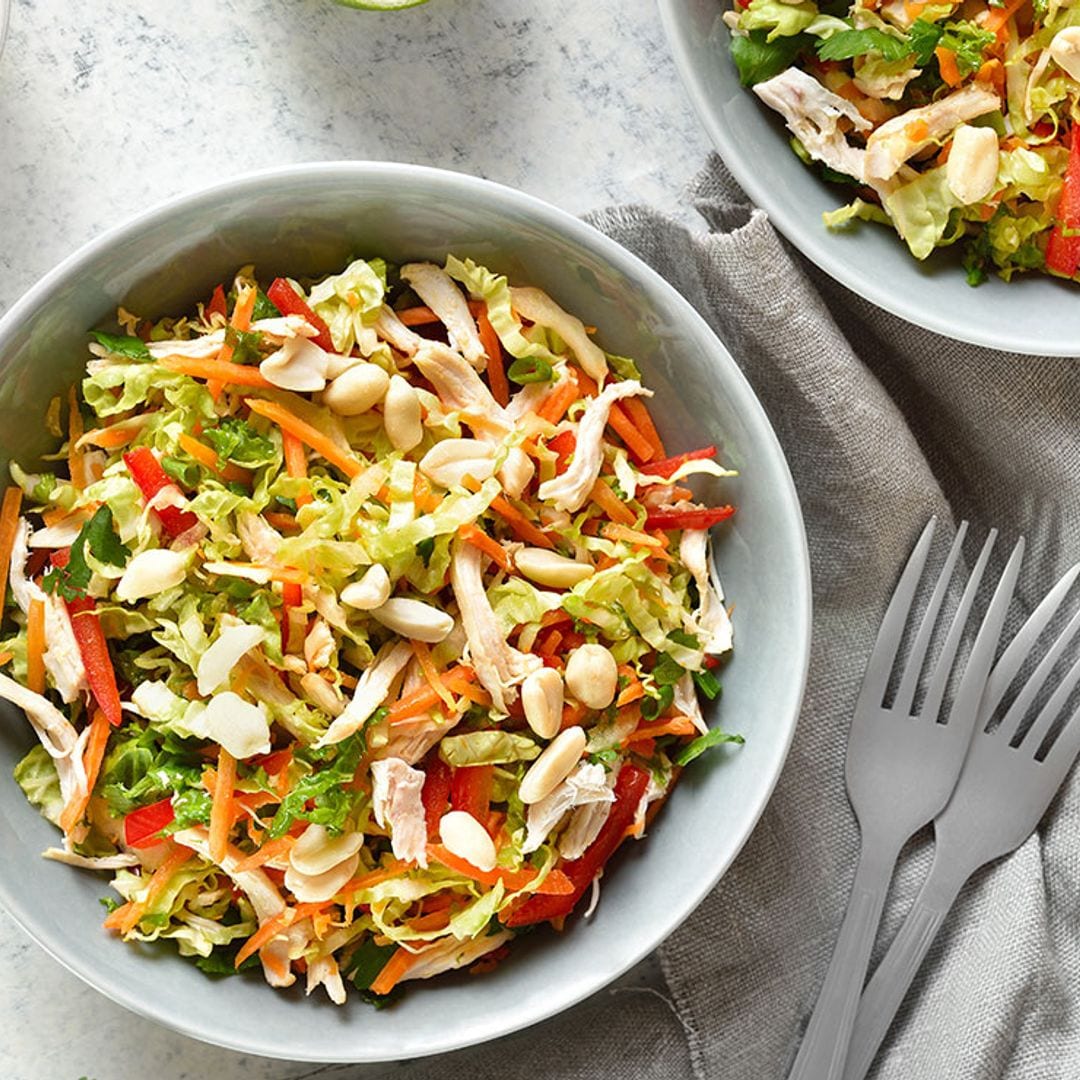 Ensalada de pollo con toque 'thai'