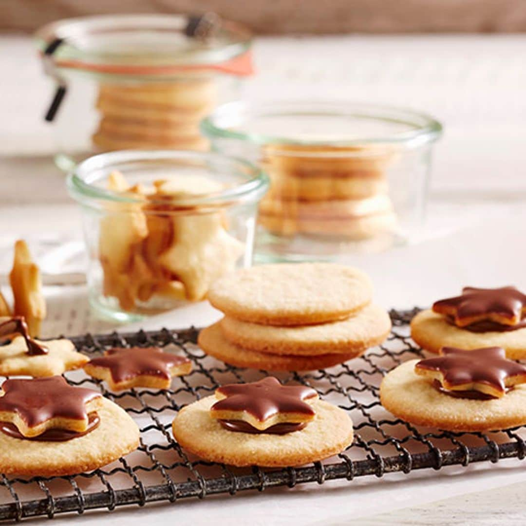 Galletas de mantequilla con estrella de chocolate