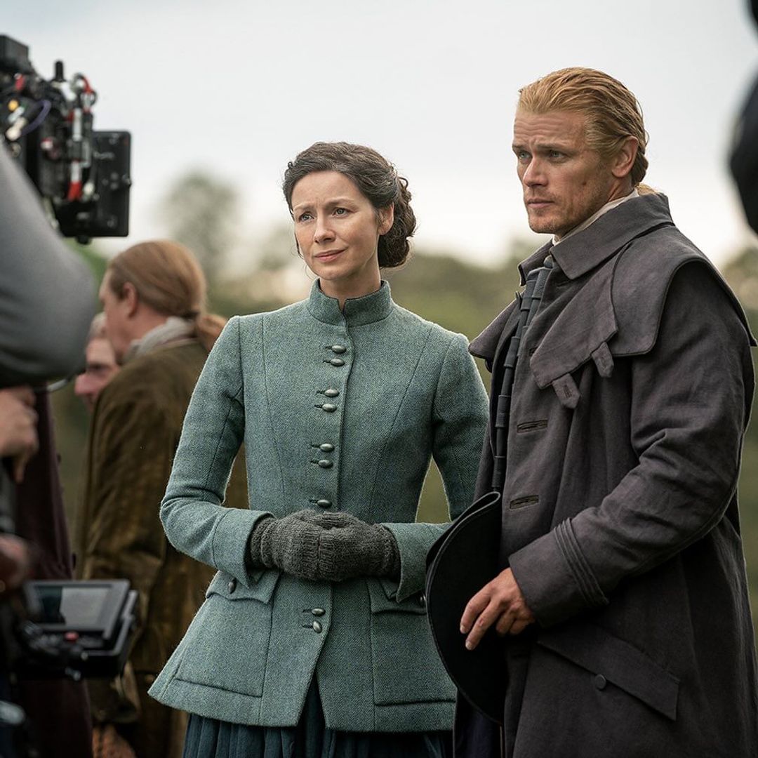 Sam Heughan y Caitriona Balfe dicen adiós a 'Outlander' y desvelan qué se llevarían del set de rodaje