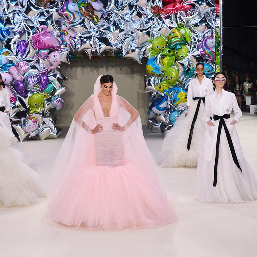 El flechazo de Giambattista Valli por el tul y los colores vibrantes