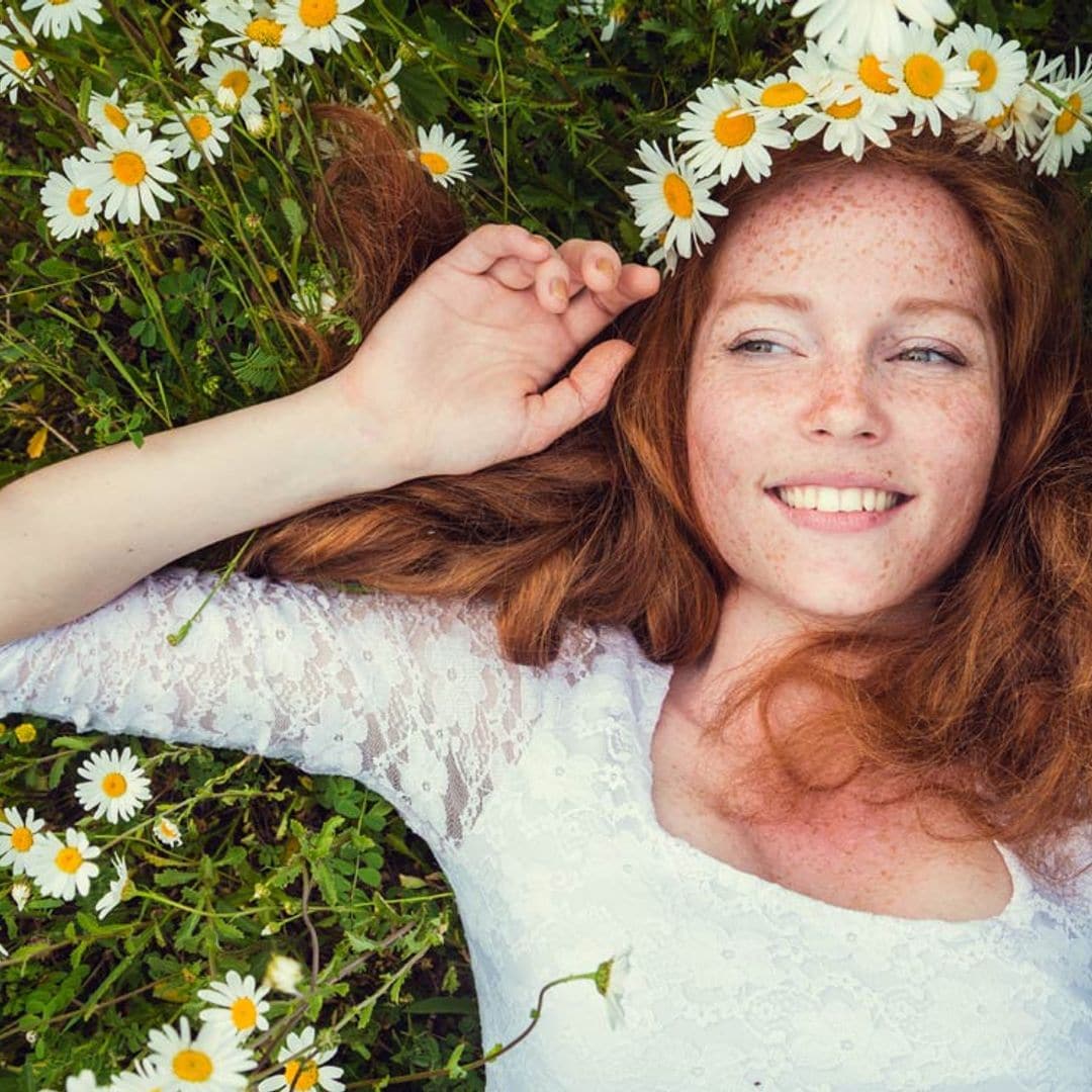 Plantas medicinales que pueden ayudarte a tratar la caspa