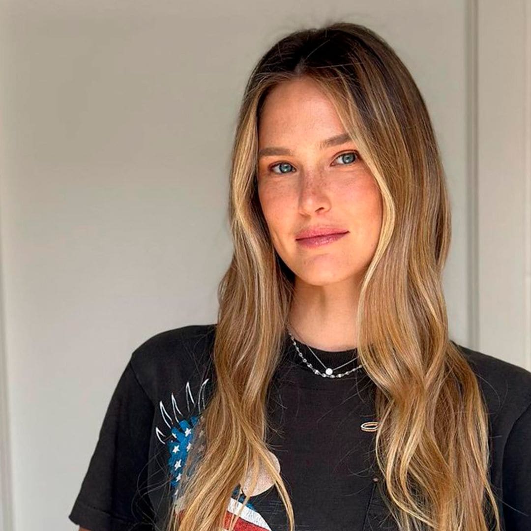 Bar Refaeli desvela el truco para crear el maquillaje exprés que sube el autoestima: ¡una cereza!