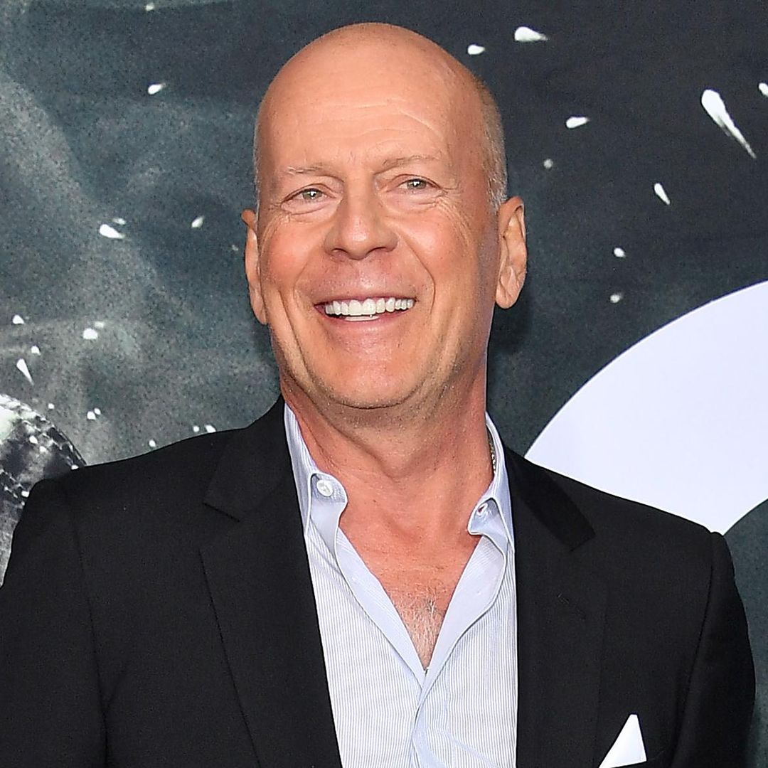 Hija de Bruce Willis comparte una nueva y tierna foto junto al actor