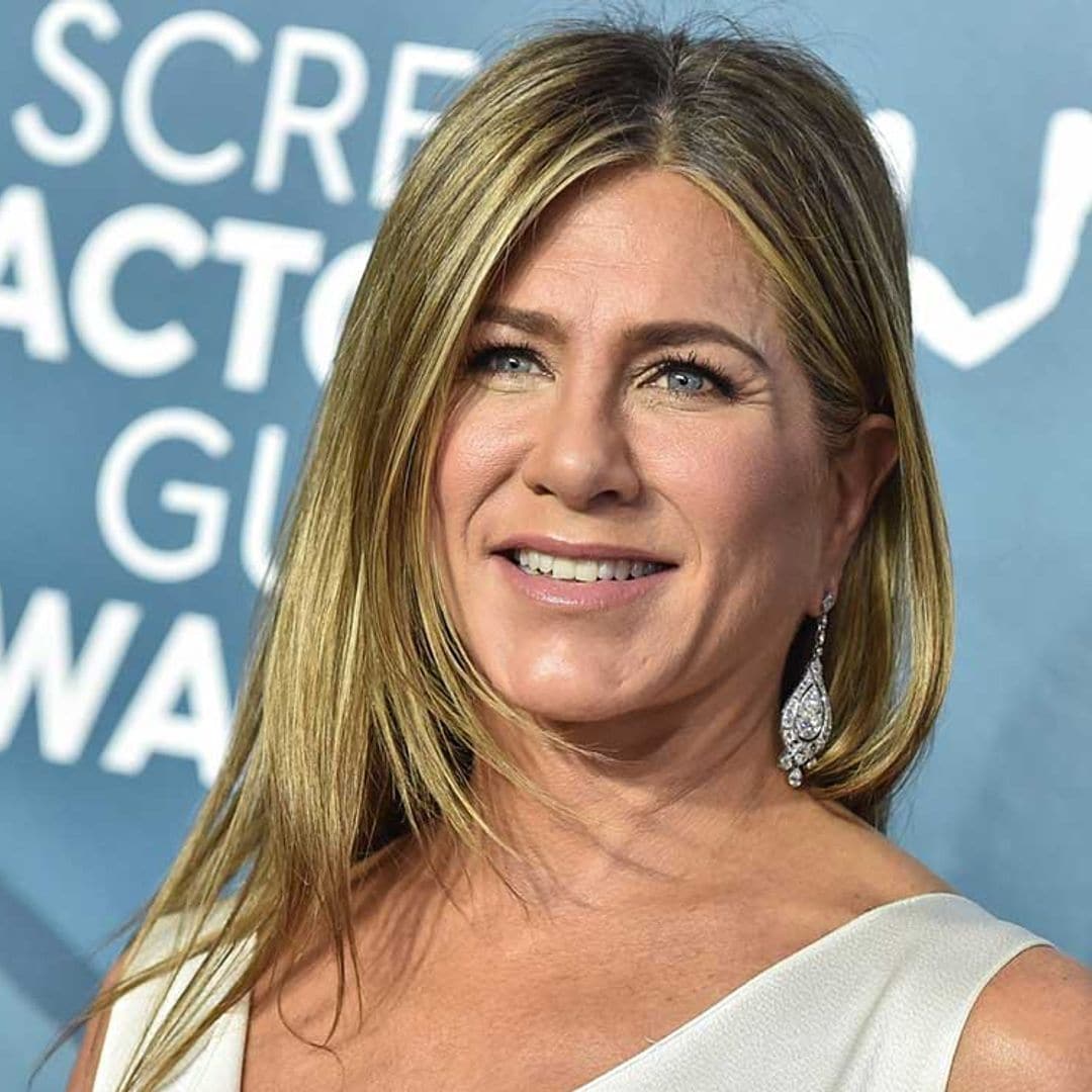 Jennifer Aniston invita a cinco fans al rodaje de 'Friends' a cambio de colaborar para la COVID-19