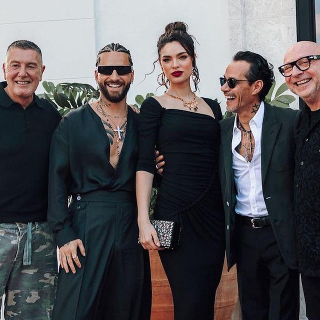 marc anthony con nadia ferreira con domenico dolce y stefano gabbana