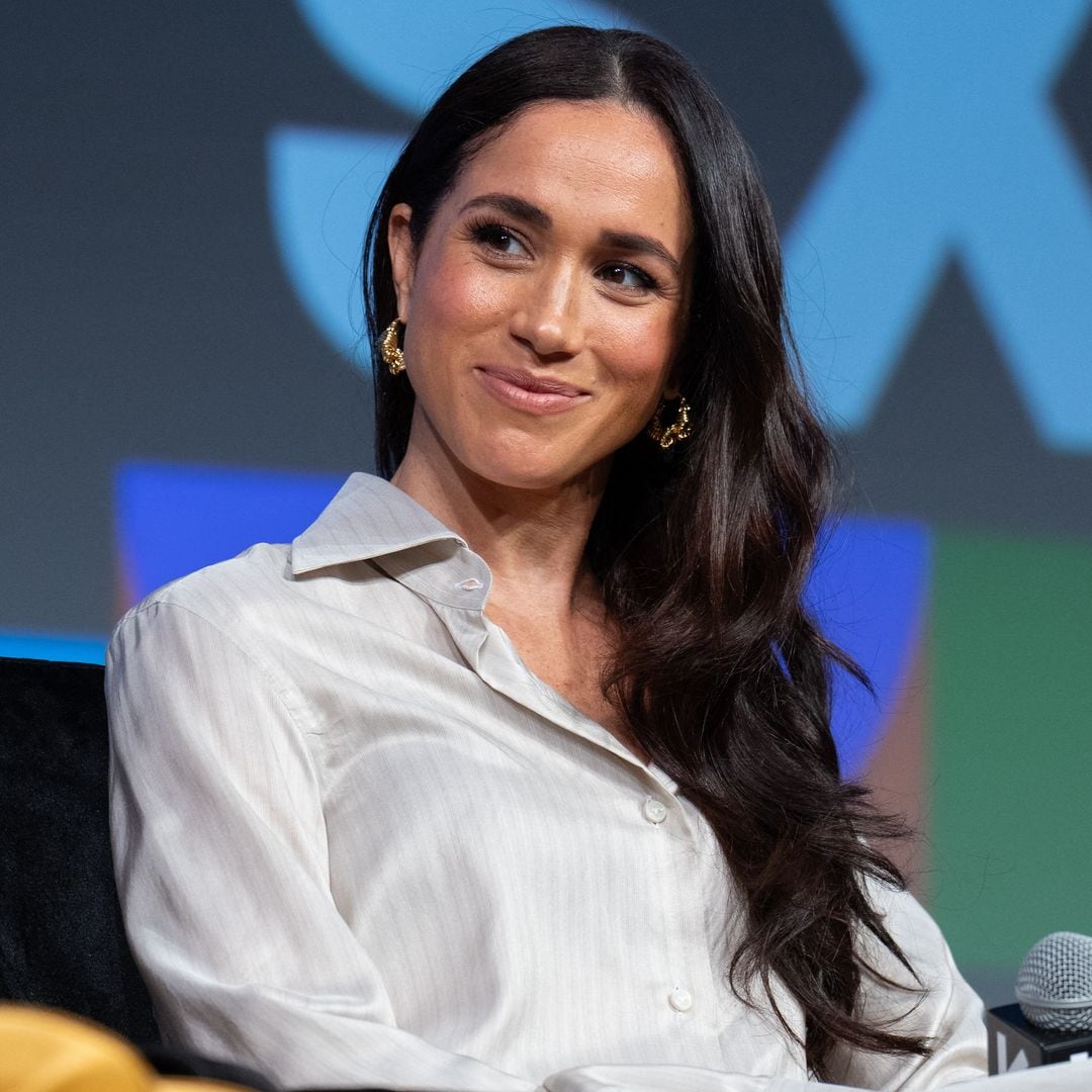 Meghan Markle comparte una nueva foto de la princesa Lilibet, recogiendo fresas por el inicio de la primavera