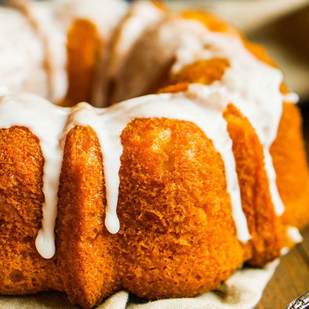 'Bundt Cake' de manzana y cúrcuma