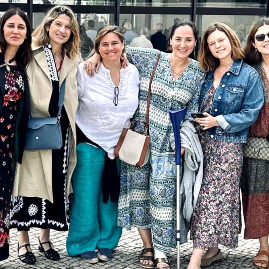 ¿Despedida de soltera en Fátima? Tamara Falcó, en muletas, viaja a Portugal con sus amigas y su hermana