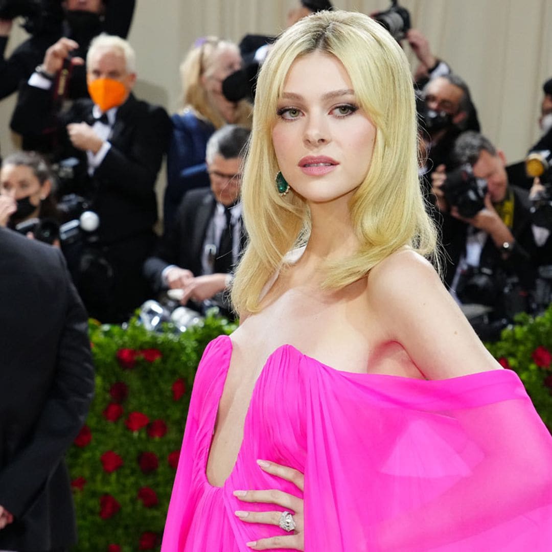 De rubia a morena: Nicola Peltz arrasa con un cambio de look que ha comentado incluso Georgina Rodríguez