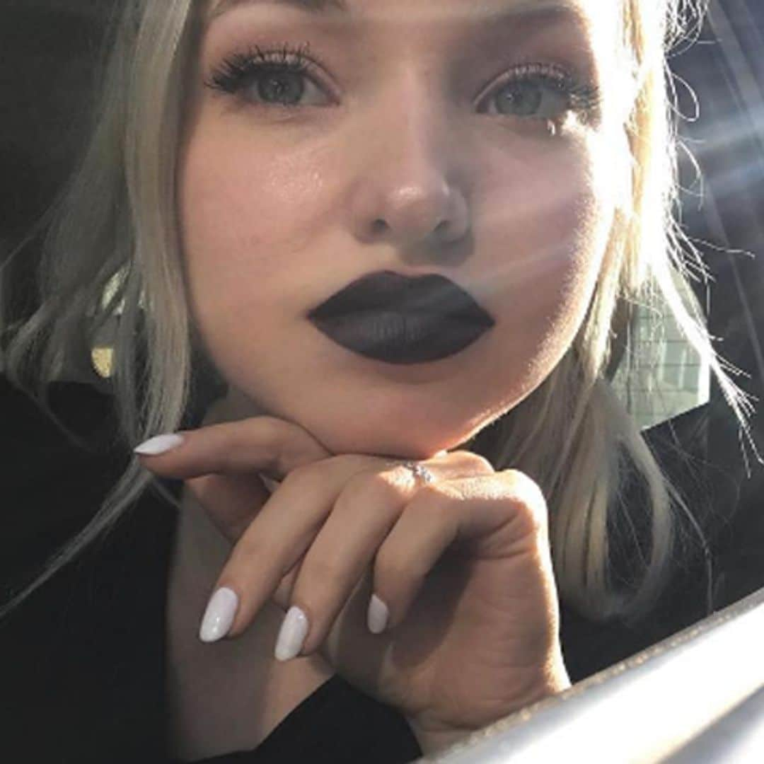 Dove Cameron te muestra las tendencias en maquillaje de labios que triunfarán este otoño