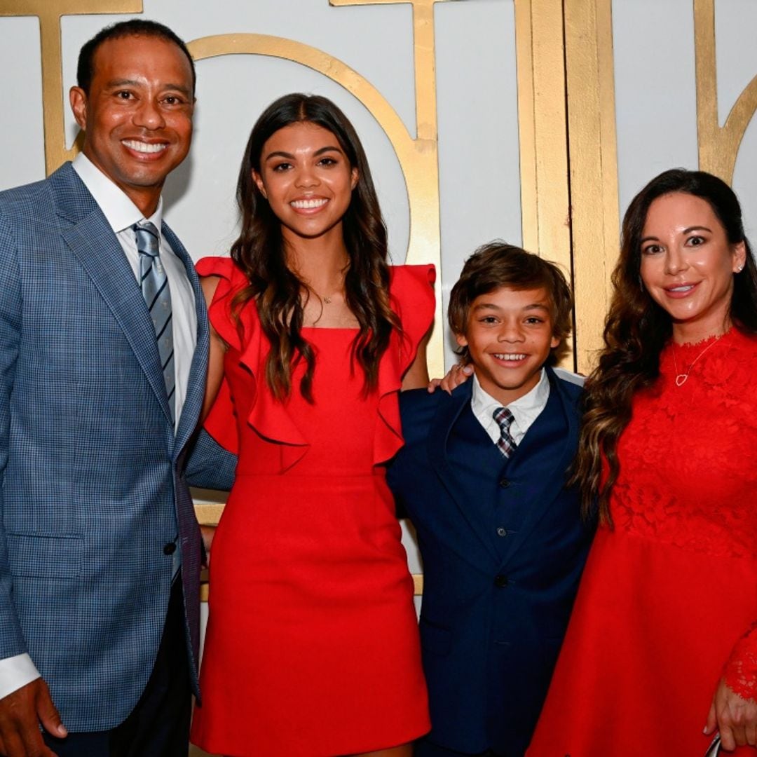 Un emocionado Tiger Woods ingresa en el Salón de la Fama del Golf Mundial arropado por toda su familia