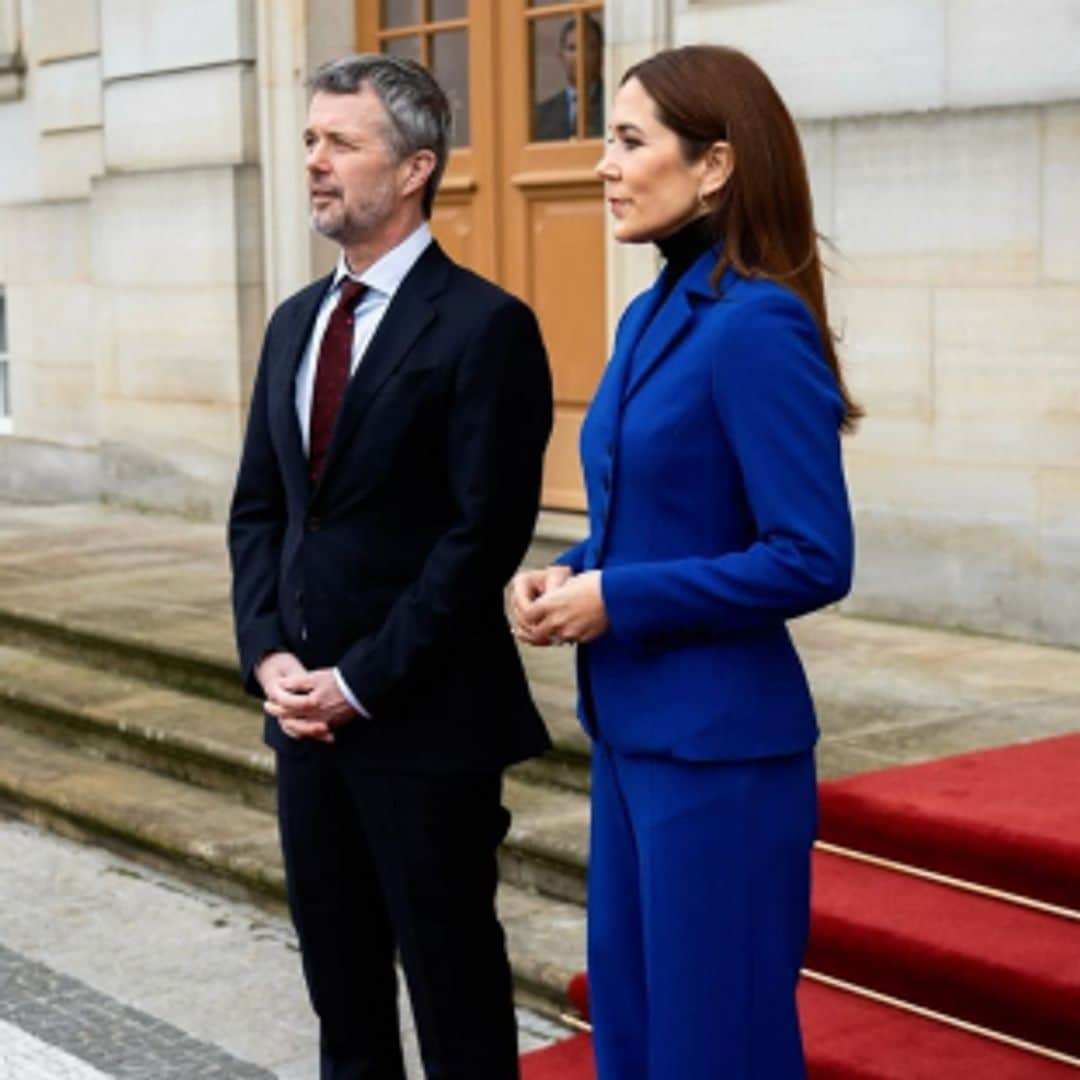 Los fabulosos trajes de la reina Mary junto al presidente de Egipto: de la modernidad a la elegancia