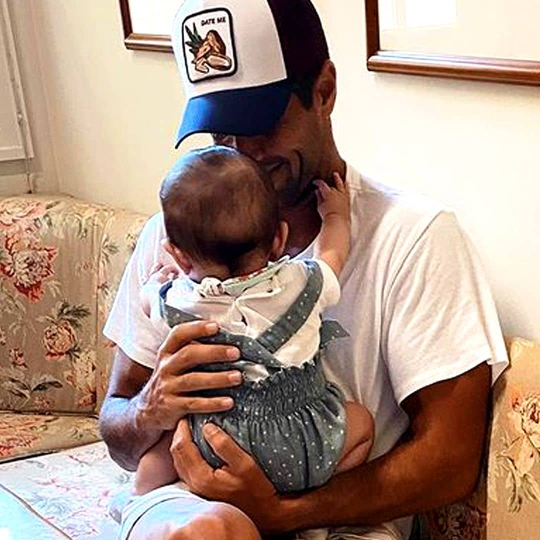 ¡Vaya ladronzuelo! Fernando Verdasco se derrite con el divertido gesto de su pequeño Mateo