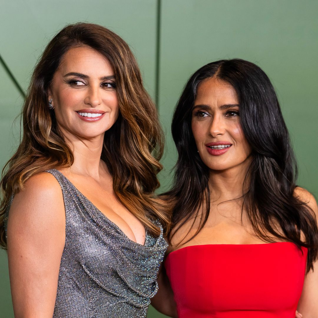 Penélope Cruz y Salma Hayek, dos amigas con impresionantes vestidos de fiesta en Nueva York