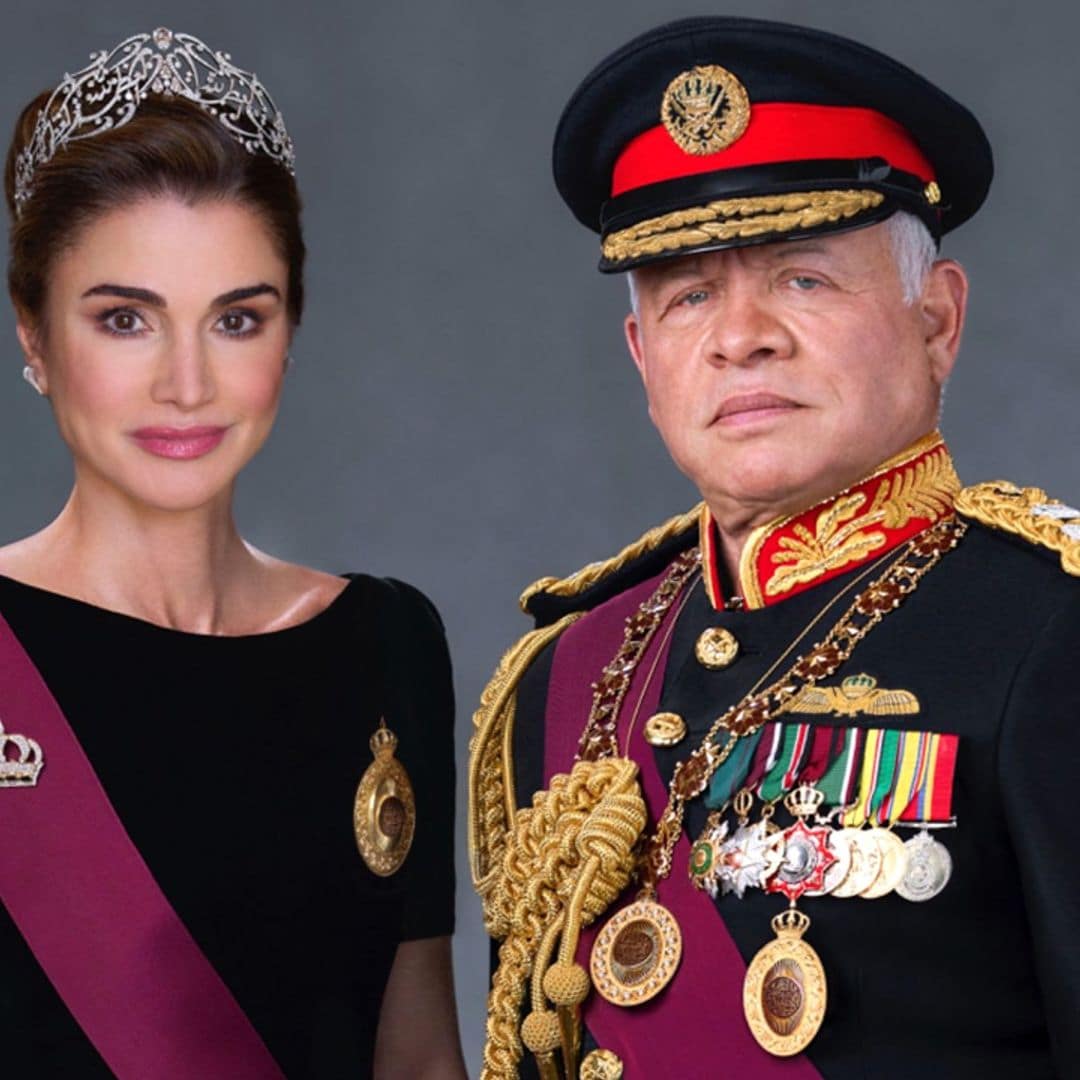 El retrato oficial de Abdalá y Rania de Jordania por su Jubileo de Plata, con el emocionante mensaje de la Reina a su marido